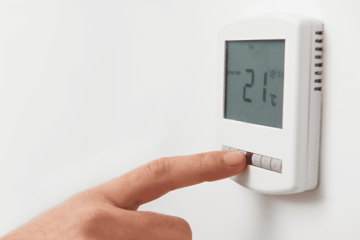 Thermostat controls being checked for frequent AC cycling